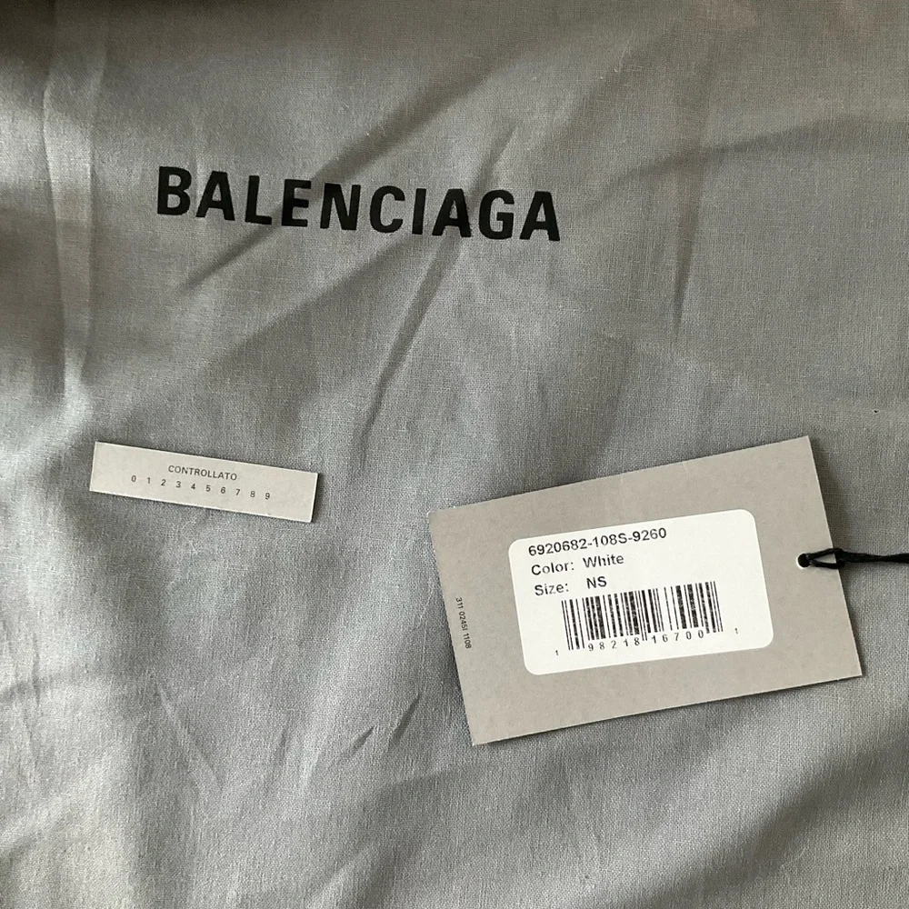 Balenciaga Tote JUMBO Ivory & Black Canvas Bag - Picture 12 of 13